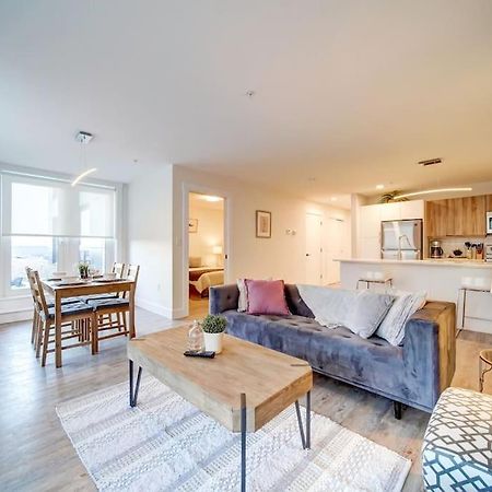 NEW New Luxurious Modern 2BR Condo Sleeps 5 Coffee, AC, WIFI Halifax Exterior foto