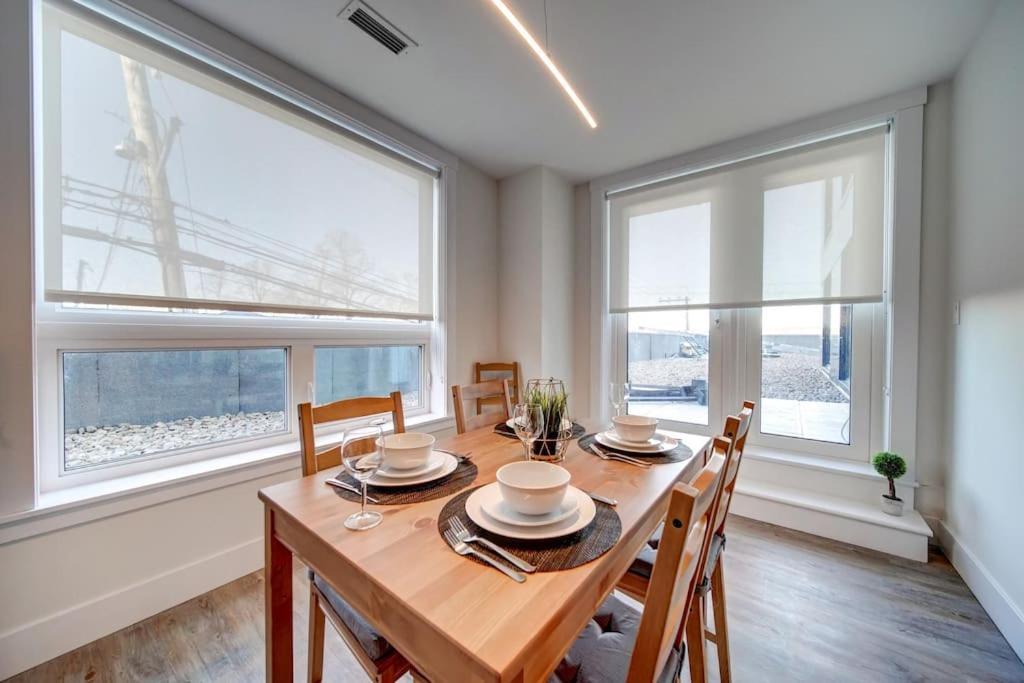 NEW New Luxurious Modern 2BR Condo Sleeps 5 Coffee, AC, WIFI Halifax Exterior foto